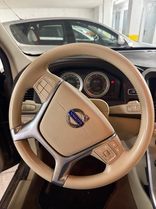 Volvo XC60 2011