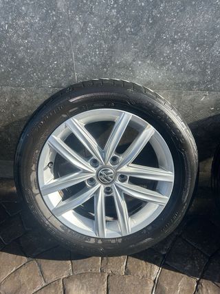 Llantas 16 VW Golf 7.5 Originales + Neumáticos