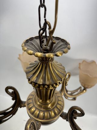 Lámpara de techo antigua