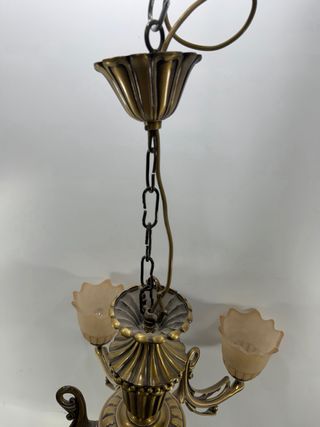 Lámpara de techo antigua