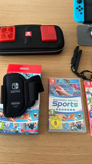 Nintendo Switch OLED con juegos.