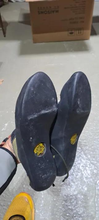 La Sportiva Miura Cordones T43