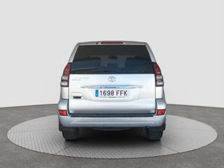 TOYOTA LAND CRUISER 3.0 D-4D 166 VXL 5P 7 PL