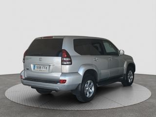 TOYOTA LAND CRUISER 3.0 D-4D 166 VXL 5P 7 PL