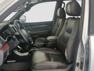 TOYOTA LAND CRUISER 3.0 D-4D 166 VXL 5P 7 PL