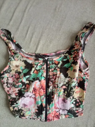 2 Top BSK cremallera frontal negro/ estampado flor