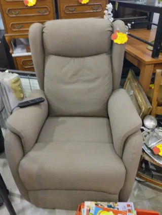 Sillón relax beige tela