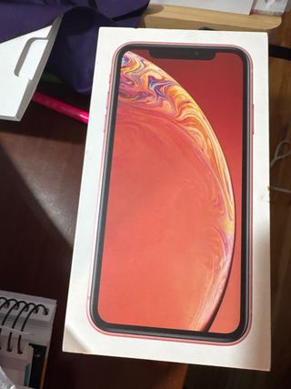 iPhone XR coral con caja