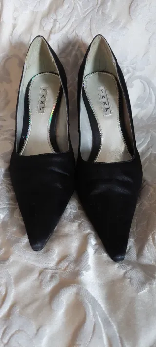 Décolleté nere tacco metallo