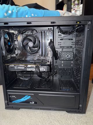 LOTE PC Gaming + Monitor + extras