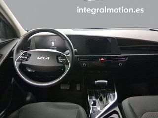 Kia Niro 1.6 GDi HEV 104kW (141CV) Concept