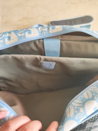 Bolso bandolera Reebok estampado