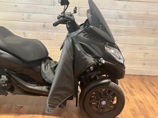 Piaggio MP3 300 HPE