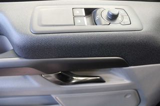 Ford Tourneo Custom 2025