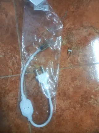 Enchufe conexión tira led 220v ip65- 2835