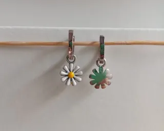 Pendientes Aro dos en uno Margaritas.