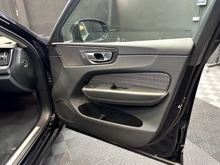 Volvo XC60 2.0 B4 D Core Auto