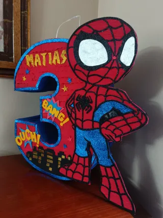 Piñata Número 3 Spiderman