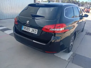 Peugeot 308 2016