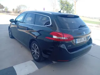 Peugeot 308 2016