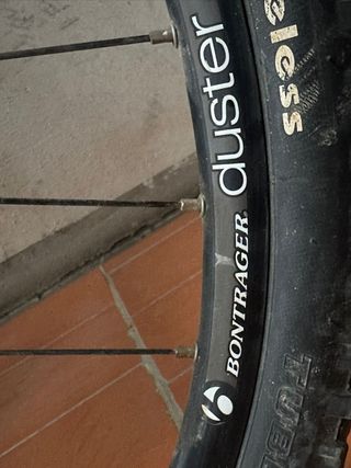 Bicicleta trek v8 2016