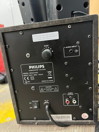 Altavoces Philips 2.1 con Subwoofer SPA2310