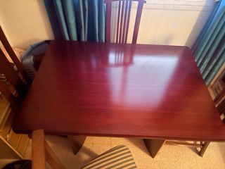 Mesa de comedor y 6 sillas