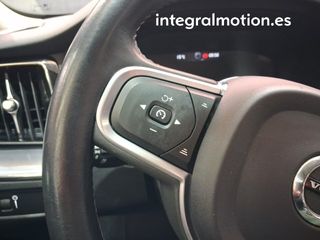 Volvo XC60 2.0 B4 D AWD Momentum Pro Auto