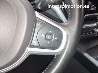 Volvo XC60 2.0 B4 D AWD Momentum Pro Auto