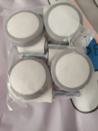Cambiador de bebé plegable nuevo en sú caja