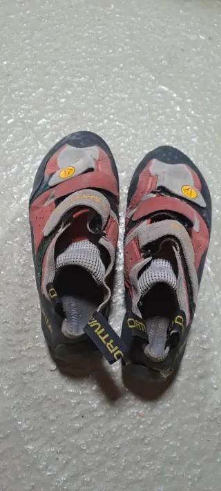 La Sportiva Talla 44 Escalada