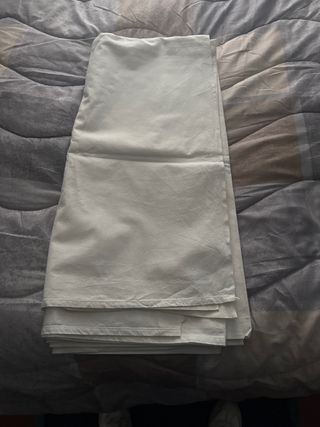 Tessuto per lenzuola bianco
