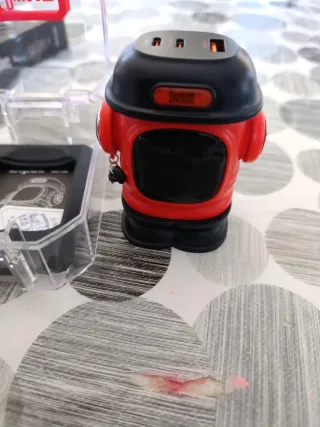 Cargador Divoom 65W Conexión Americana