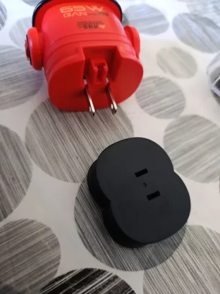 Cargador Divoom 65W Conexión Americana