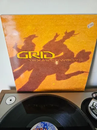 3  Vinilos del grupo GRID