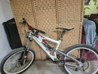 Bici Descenso KTM Aphex