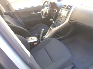 Toyota Auris impecable Pegatina C