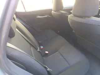 Toyota Auris impecable Pegatina C