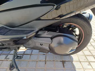 Suzuki Burgman 400 A2