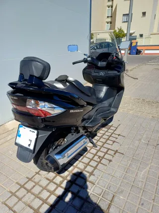 Suzuki Burgman 400 A2