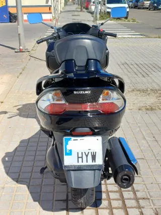 Suzuki Burgman 400 A2