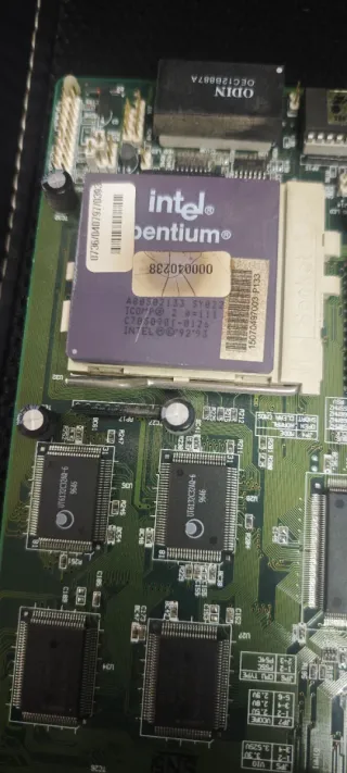 Placa Base Retro Socket 7 + Pentium 133MHz