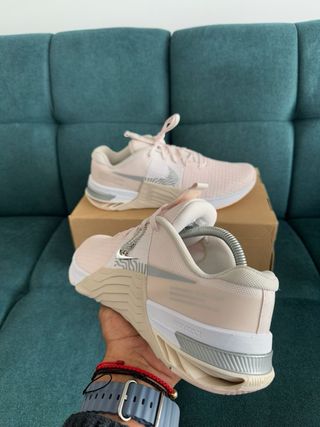 Nike Metcon 8 Light Soft Pink Talla 42