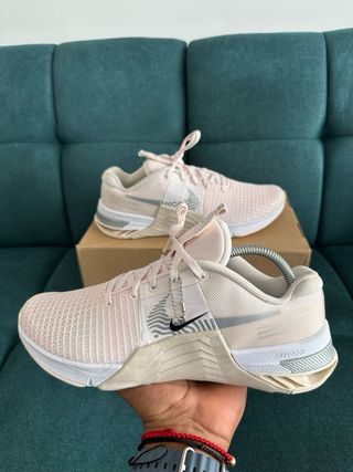 Nike Metcon 8 Light Soft Pink Talla 42
