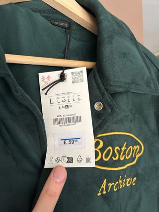 Cazadora bomber Zara verde y amarilla