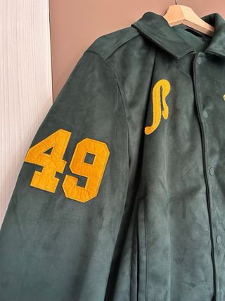 Cazadora bomber Zara verde y amarilla