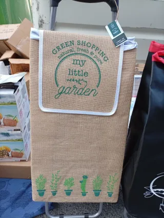 Carrito de compra de yute con diseño de plantas