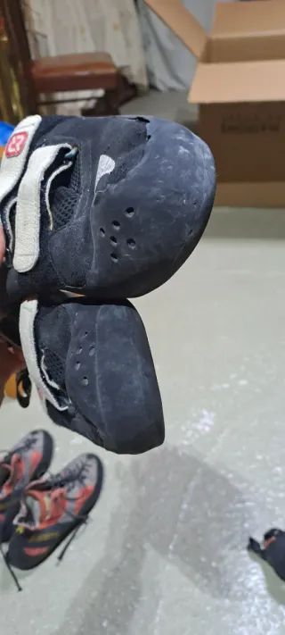 Pies de gato asimétricos T42