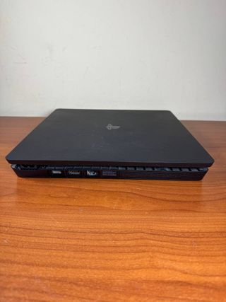 Console PlayStation 4 PS4 Slim 1TB con 2 Giochi