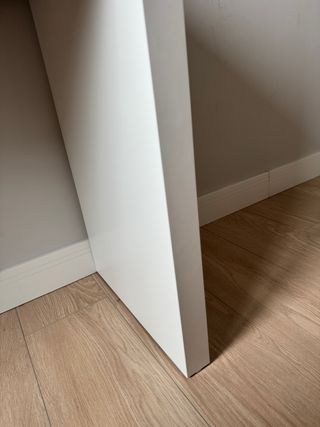 Tocador blanco Ikea con cristal nuevo